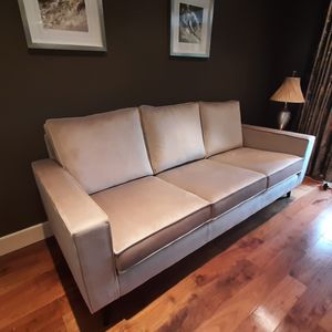 4 Seater Bespoke New Couch